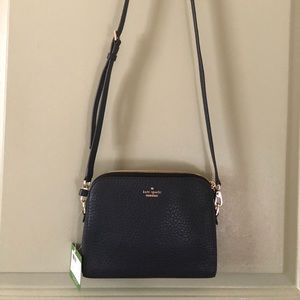 Crossbody bag, navy color.